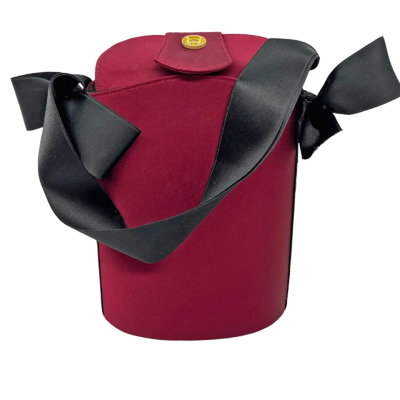 Rattan Bucket Bag in Natural Color with Beadwork for a Tropical Vacation RENAUD PELLEGRINO Satin Bow Evening Bag - Claret Rattan Bucket Bag in Natural Color with Beadwork for a Tropical Vacation RENAUD PELLEGRINO Satin Bow Evening Bag - Claret