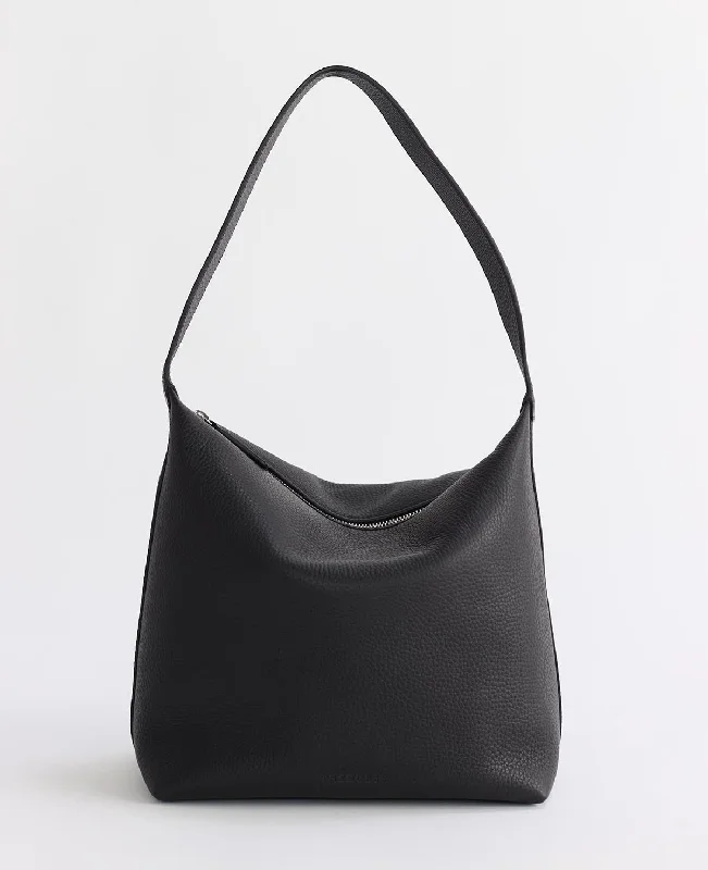 Women's Quilted Bucket Bag in Black with Silver Hardware for a Classic and Timeless Style Daisy Bag: Black Women's Quilted Bucket Bag in Black with Silver Hardware for a Classic and Timeless Style Daisy Bag: Black